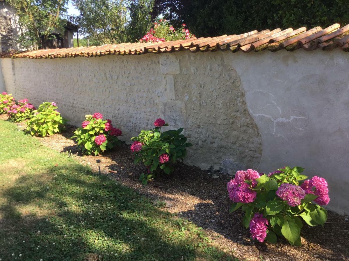 Challignac Le Chemin B&B 외부 사진